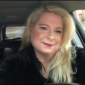 Meet your Posher, Alison